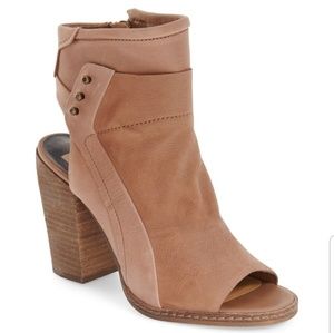 📢Dolce Vita Niki Chestnut Nubuck Peep Toe Bootie